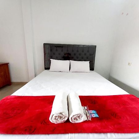 Hotel Harmony House Syariah Near Alun Alun Pati Mitra Reddoorz Zewnętrze zdjęcie