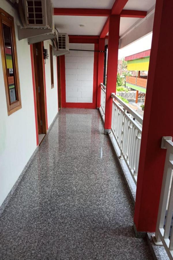Hotel Harmony House Syariah Near Alun Alun Pati Mitra Reddoorz Zewnętrze zdjęcie