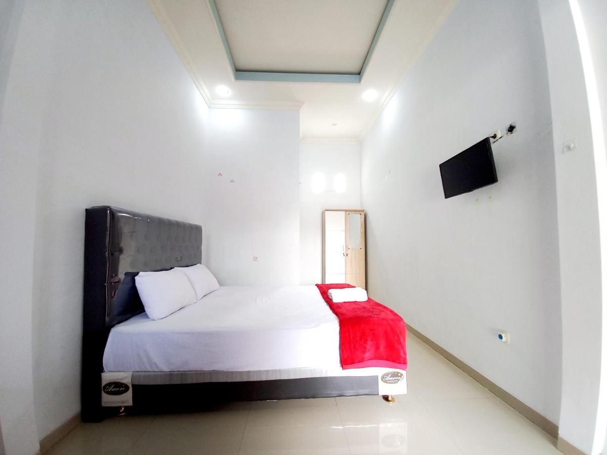 Hotel Harmony House Syariah Near Alun Alun Pati Mitra Reddoorz Zewnętrze zdjęcie