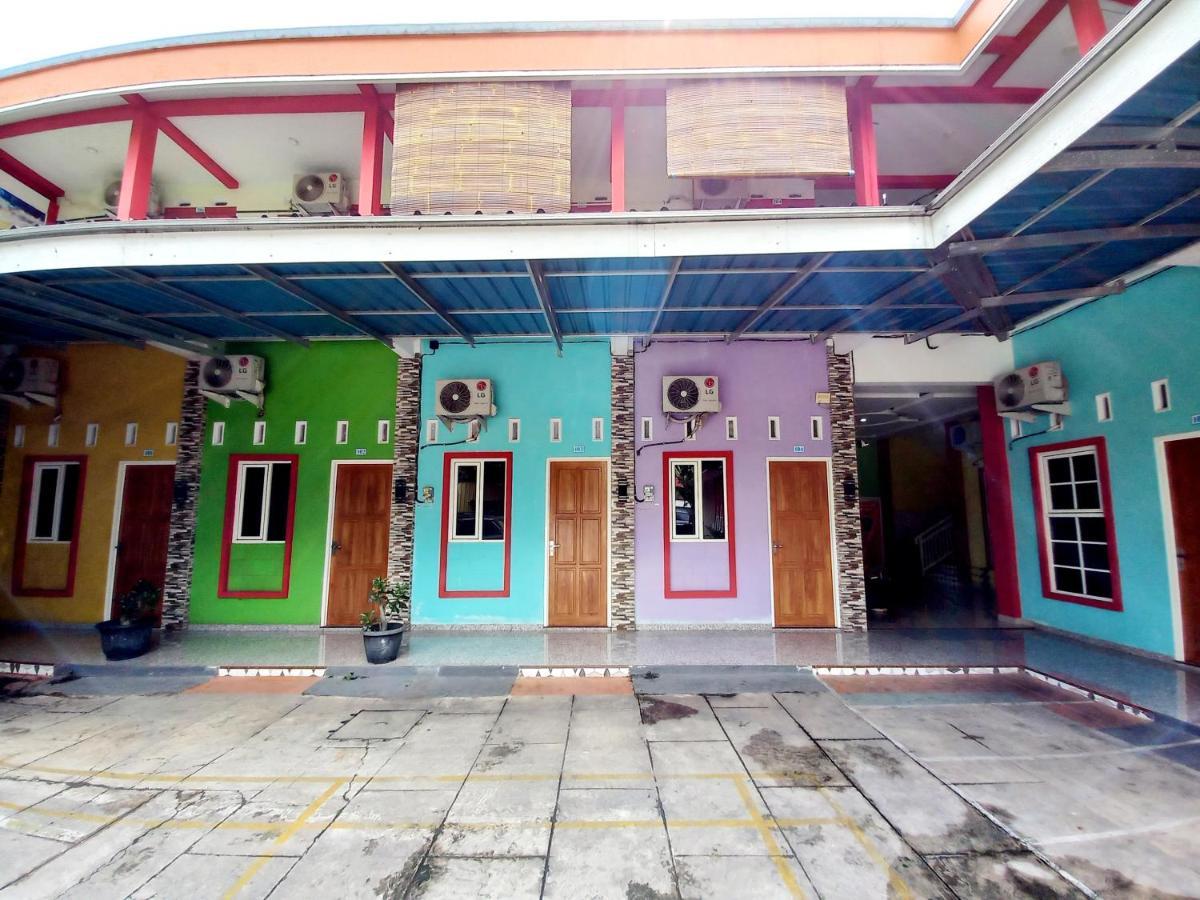 Hotel Harmony House Syariah Near Alun Alun Pati Mitra Reddoorz Zewnętrze zdjęcie