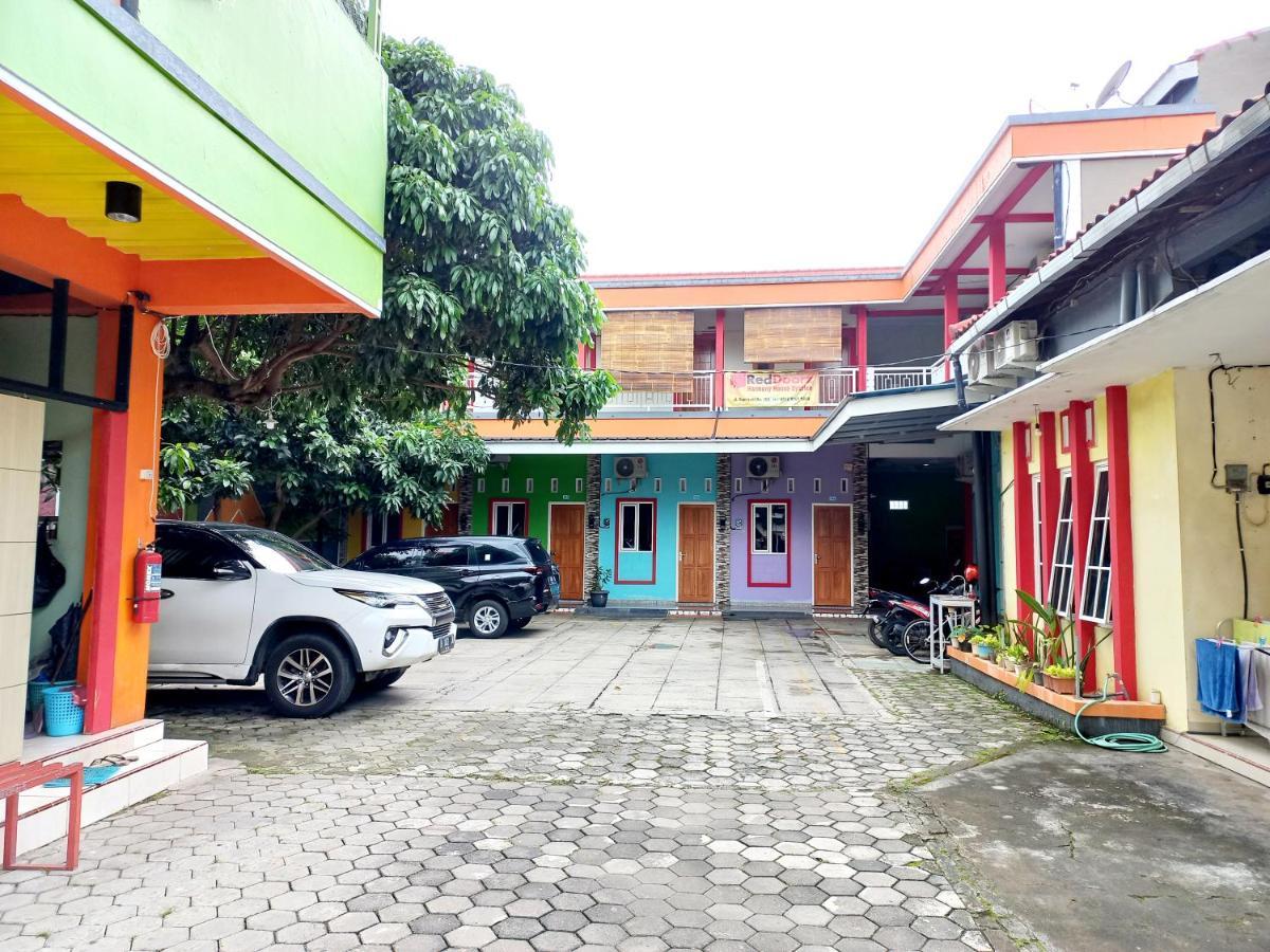 Hotel Harmony House Syariah Near Alun Alun Pati Mitra Reddoorz Zewnętrze zdjęcie